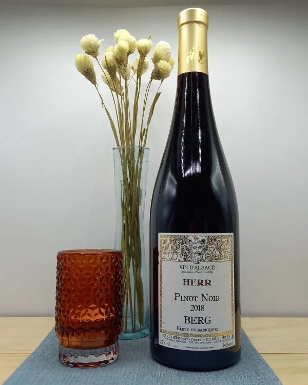 Bouteille Domaine Herr - AOC Alsace - Pinot Noir Berg - Barriques