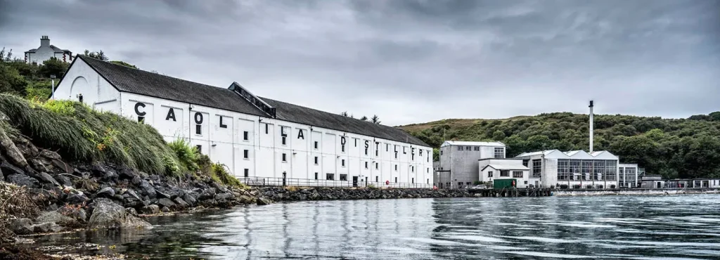 La distillerie au bord de l’eau — Caol Ila