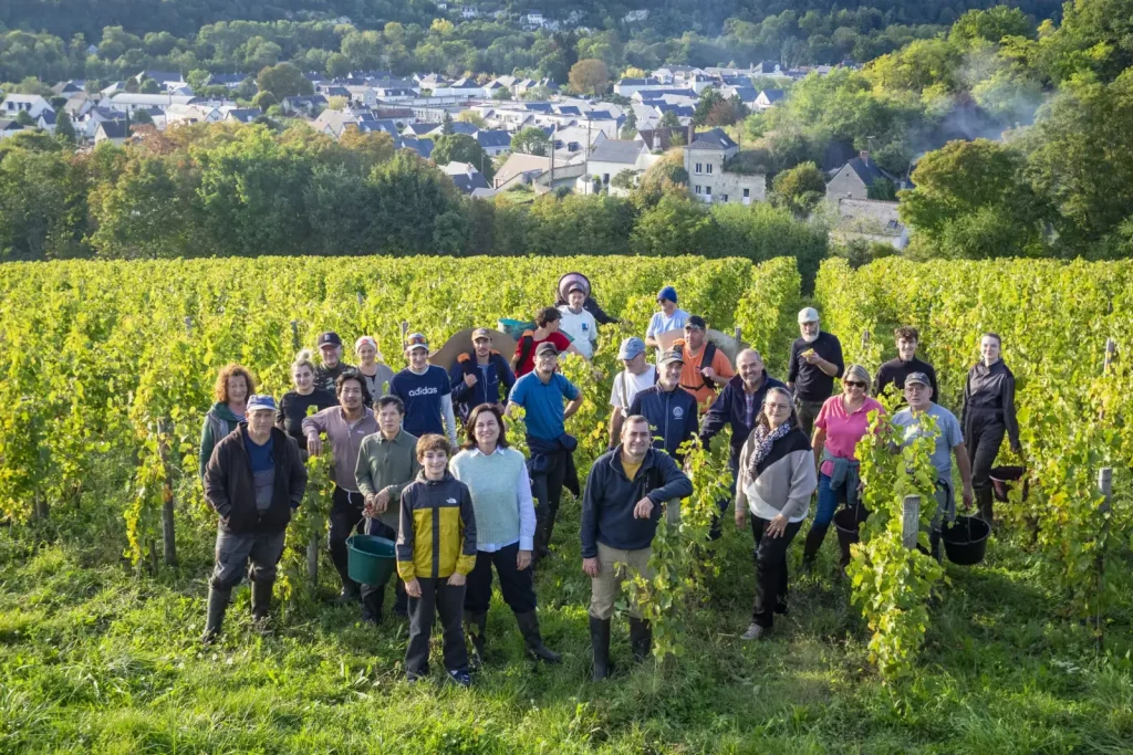 L’équipe dans les vignes — Domaine Vincent Carême