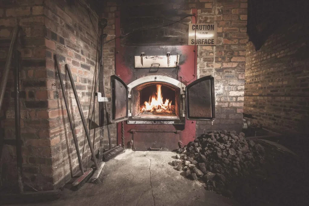 Le foyer en activité — Springbank